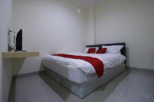 Reddoorz Plus Near Mall Ciputra Джакарта Номер фото