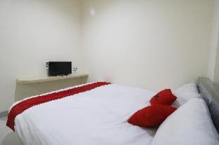 Reddoorz Plus Near Mall Ciputra Джакарта Номер фото