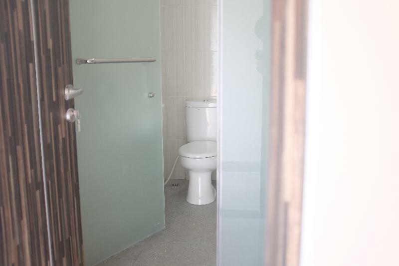 Reddoorz Plus Near Mall Ciputra Джакарта Экстерьер фото
